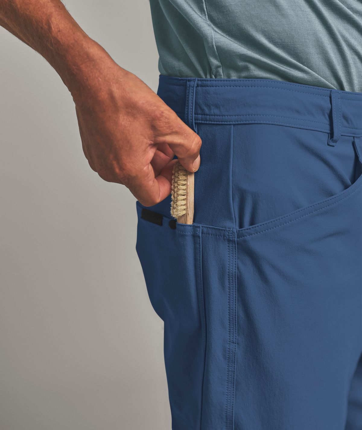AFFINITY PLUS SHORTS M
