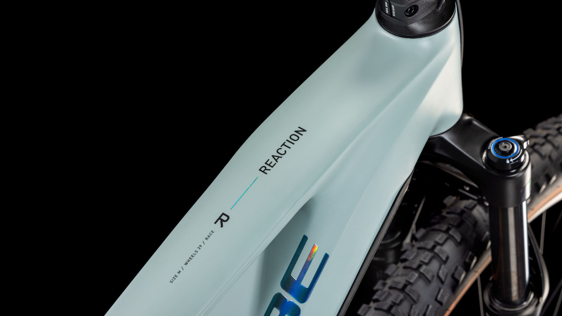 Reaction Hybrid Race 800