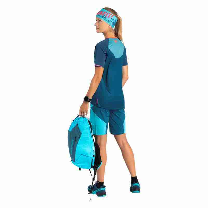 TRAVERSE 23 Backpack